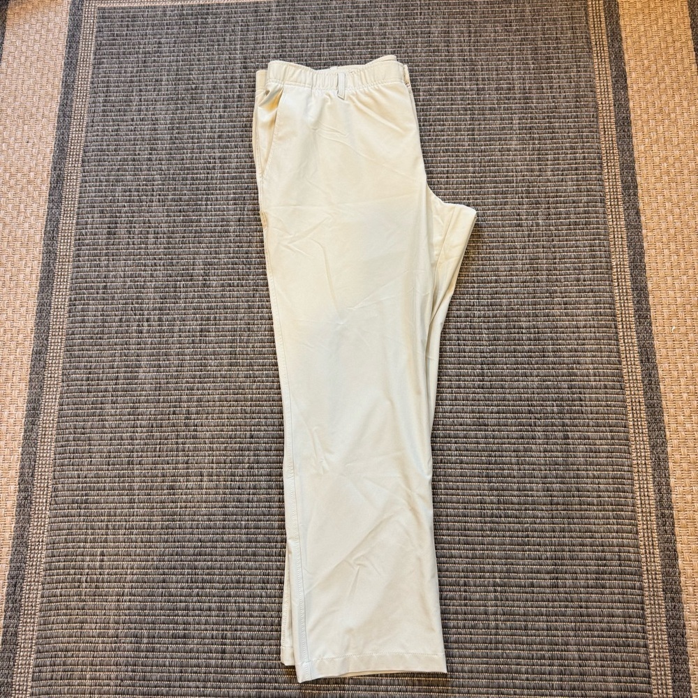 Under Armour Men's Cream Chinos